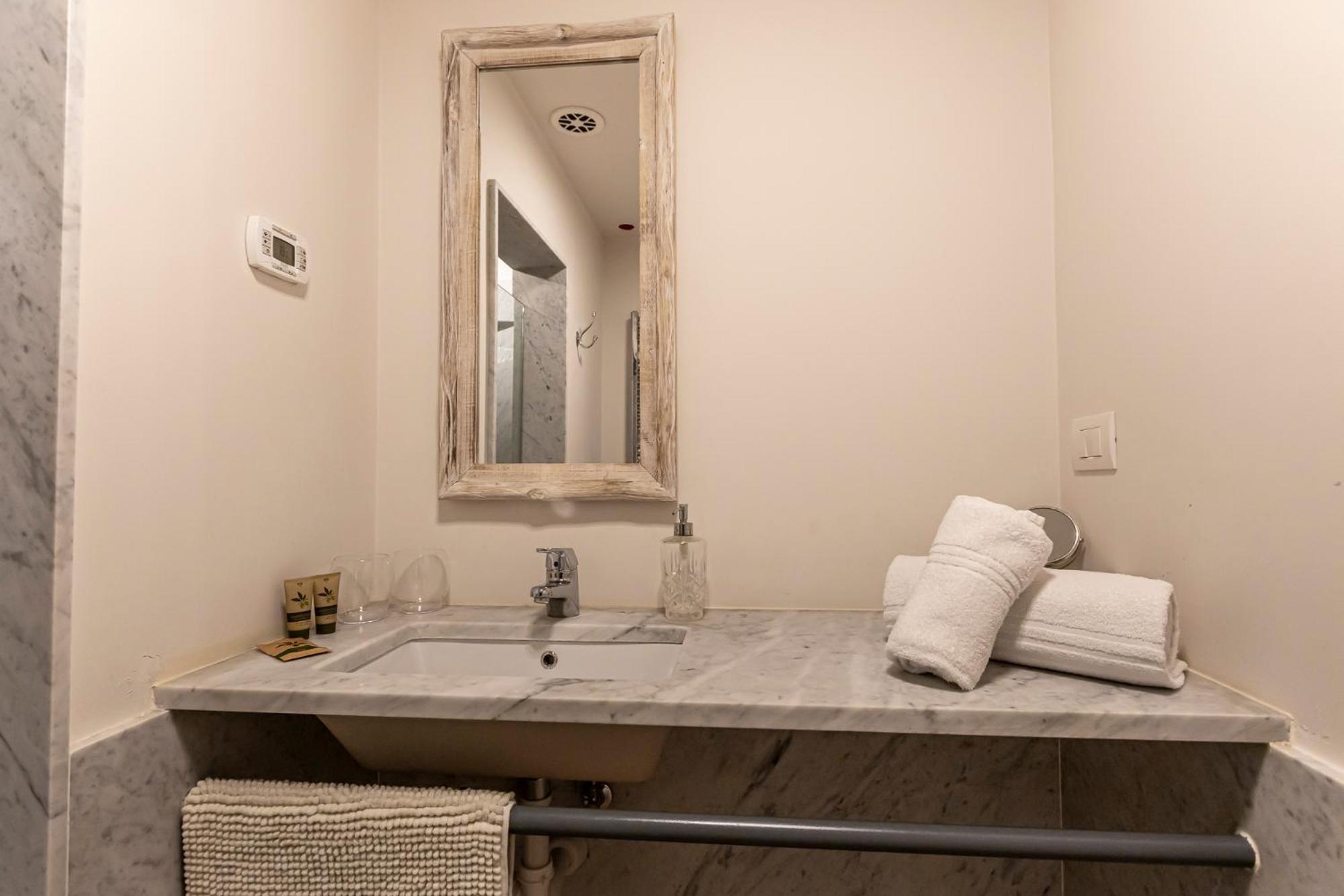 La Casa Di Via Colombo 6 *